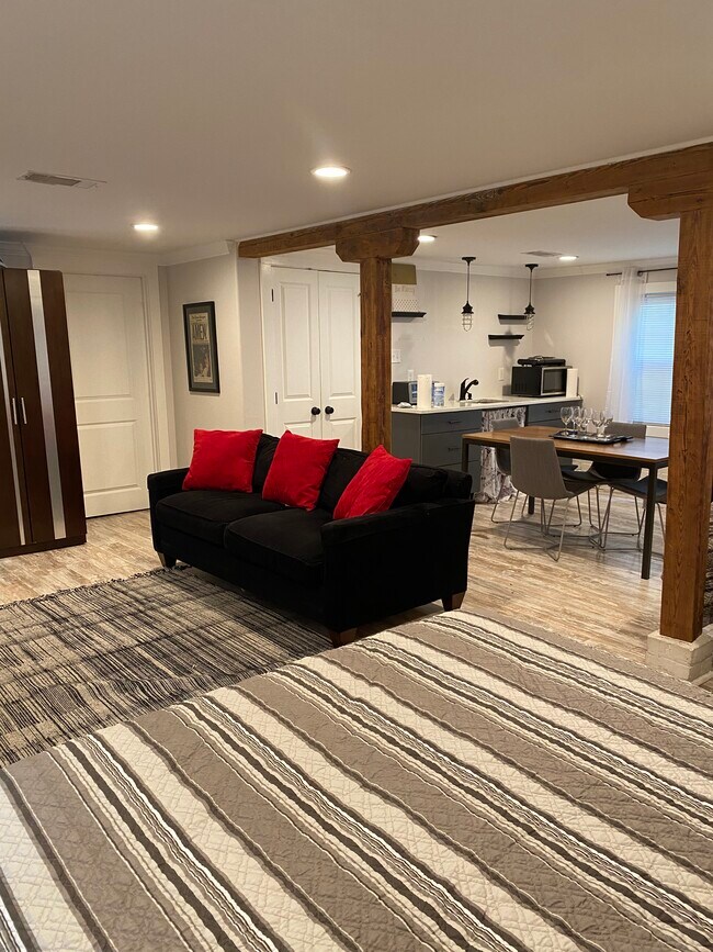 Foto del edificio - 4308 Laurel St