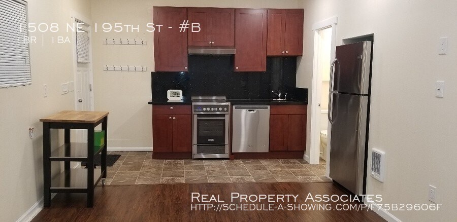 Primary Photo - Recently renovated 1 bed unit located in LFP