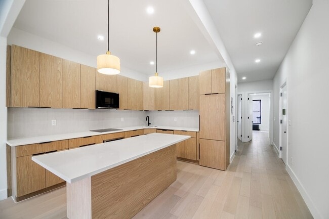 Foto del edificio - 237 W 72nd St