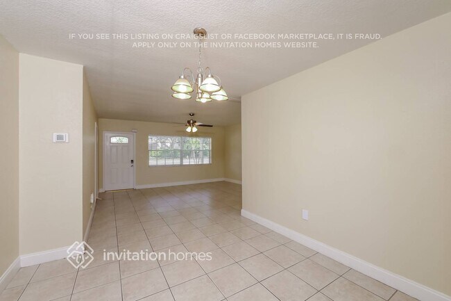 Foto del edificio - 7438 Taft St