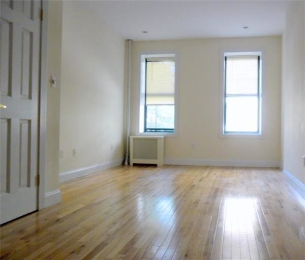 Foto del edificio - 42 West 65th Street