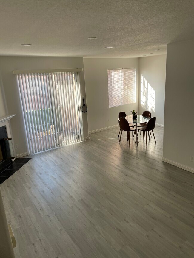 Sala de estar - 21832 S Vermont Ave