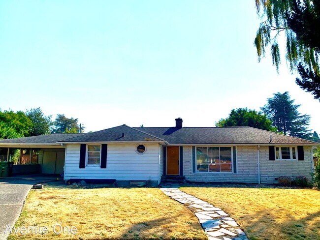 Building Photo - 3 br, 2.5 bath House - 5763 NE 56th St