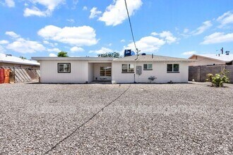 Building Photo - 3138 W Elm St
