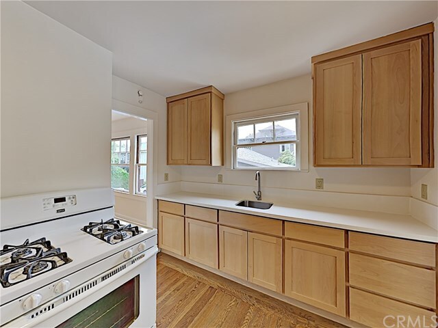 Primary Photo - 940 36th St