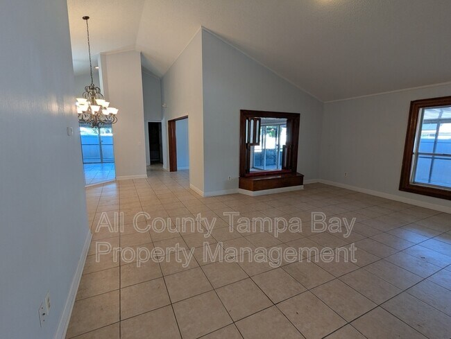 Building Photo - 5901 Birchwood Dr