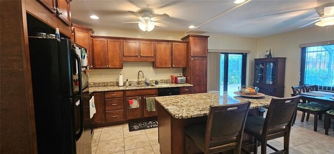 Foto del edificio - 1823 SE 15th St