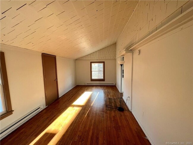 Building Photo - 39 Waterbury Rd