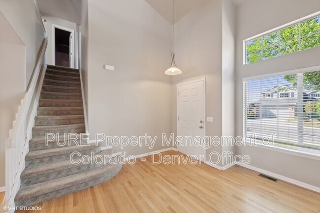 Building Photo - 9380 Cove Creek Dr