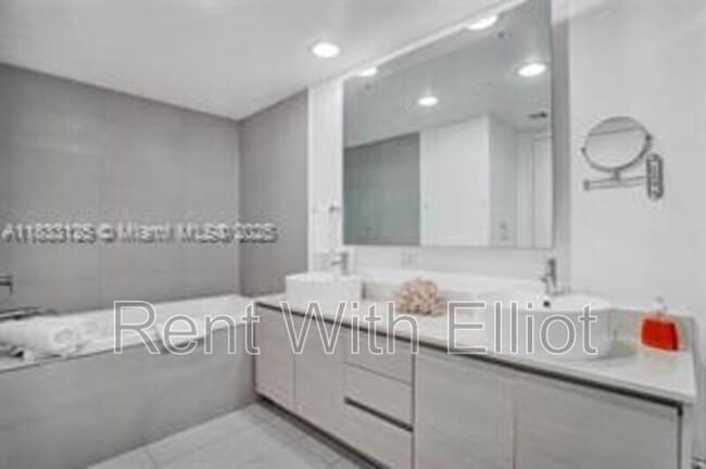 Photo - 2600 E Hallandale Beach Blvd Apartment