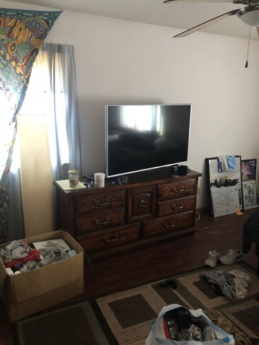 Foto del edificio - 1113 N Windsor Ave