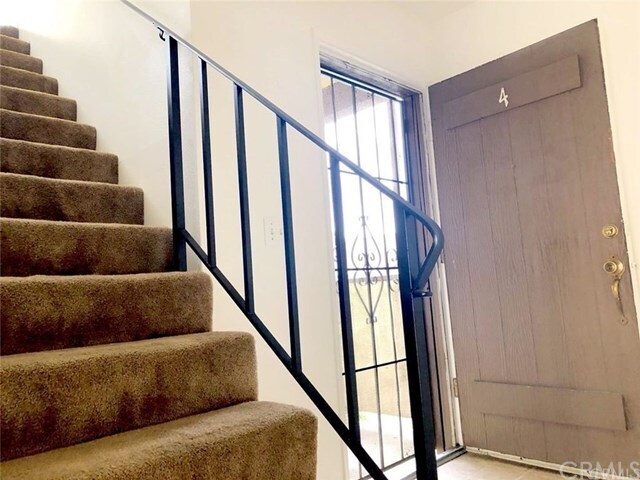Foto del edificio - 2411 S Ridgewood Dr