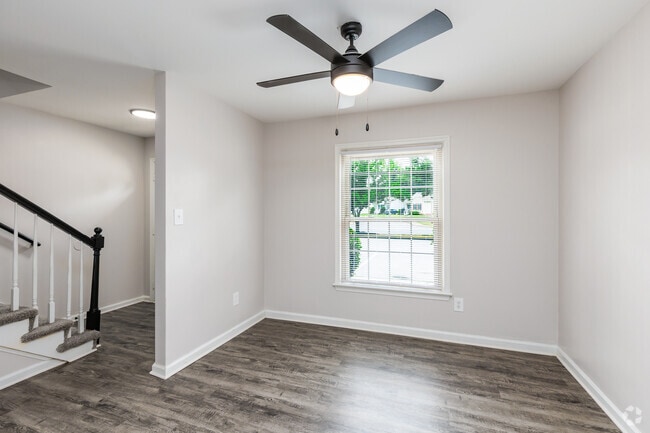 2BR, 1.5BA - 1,306SF - Dining Room - Cove Harbor Townhomes