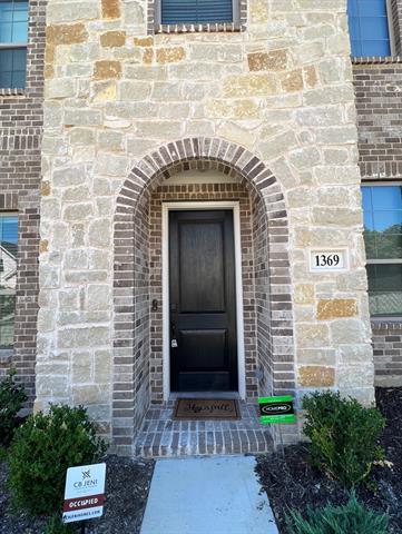 Foto del edificio - 1369 Ethan Dr