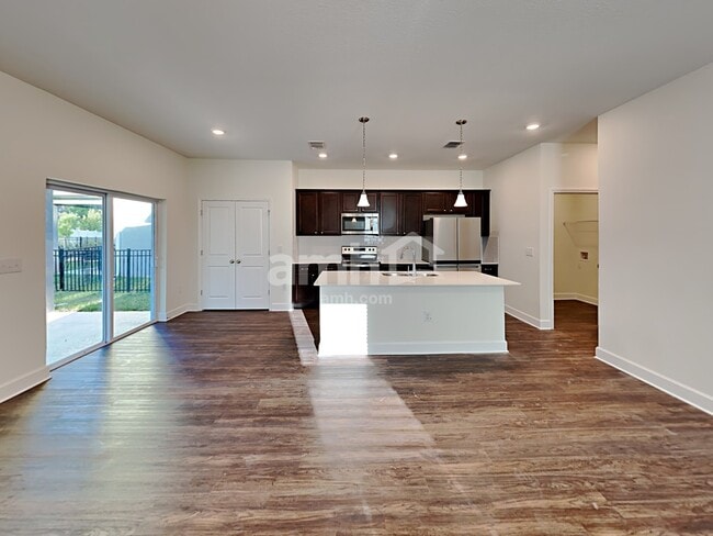Building Photo - 29640 Passerine Ct