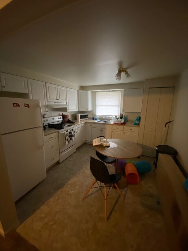 Foto del edificio - 1214 N Grant St
