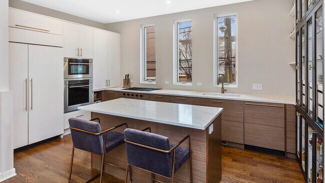 Foto del edificio - 1244 W Cottage Pl
