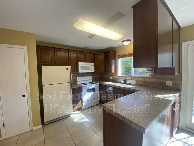 Foto del edificio - 1607 N Prairie Way