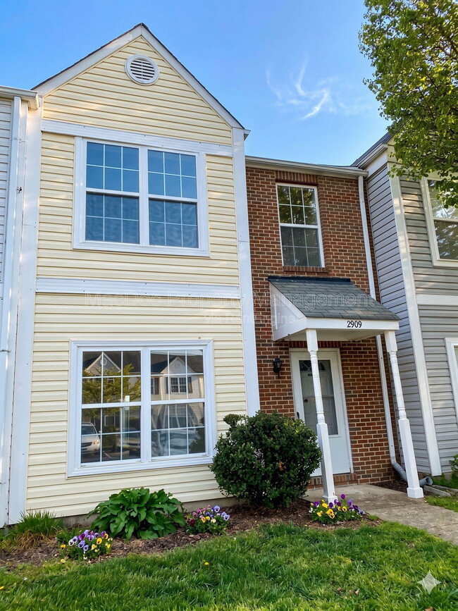Building Photo - 2909 Broyhill Ct