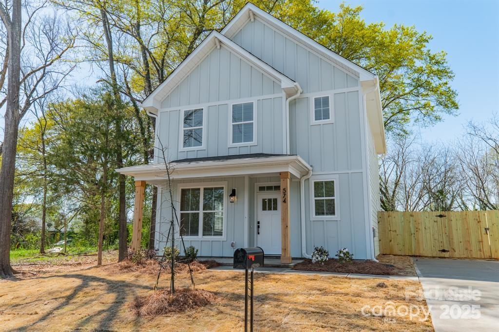 Foto principal - 574 Reid St