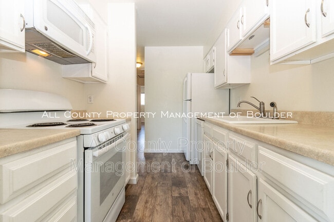 Building Photo - 3395 Talisman Ct