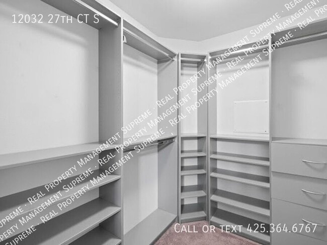 Foto del edificio - 12032 27th CT S