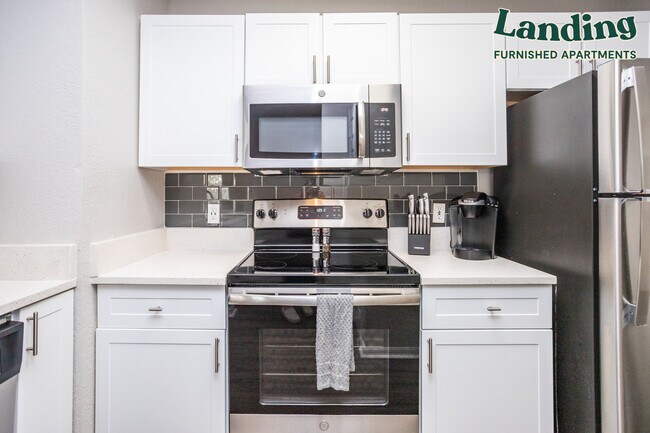 Building Photo - 6105 Paddock Glen Dr