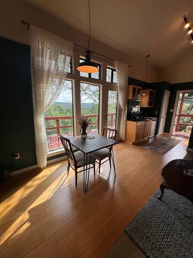 Dining Area - 1825 Phantom Rider Trl