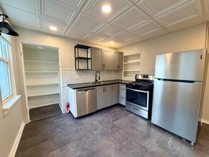 Building Photo - 1644 Westmont Ave