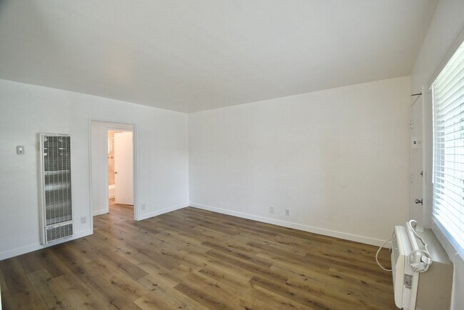 Foto del edificio - 11054 Otsego St