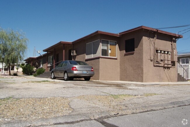 Building Photo - 120 N 13th St