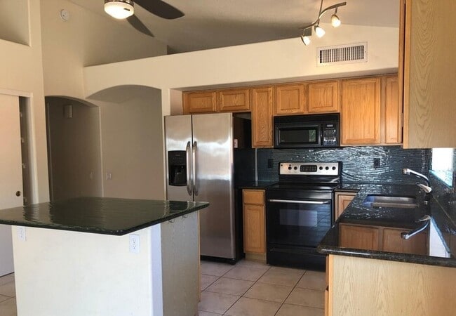 Building Photo - HUGE LOT IN POPULAR GATED COMMUNITY!