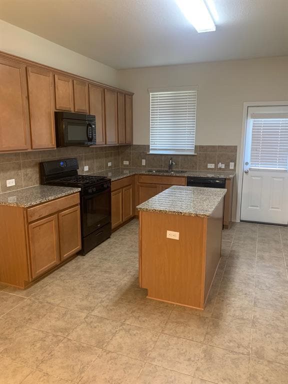 Building Photo - 516 Coffee Berry Dr