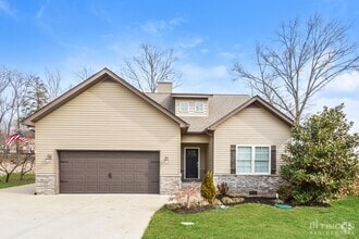 Building Photo - 210 Niagra Ln