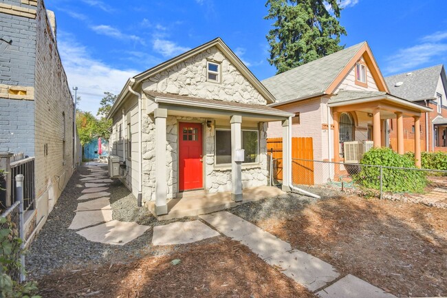 Building Photo - 2 Bedroom single family home in Denver