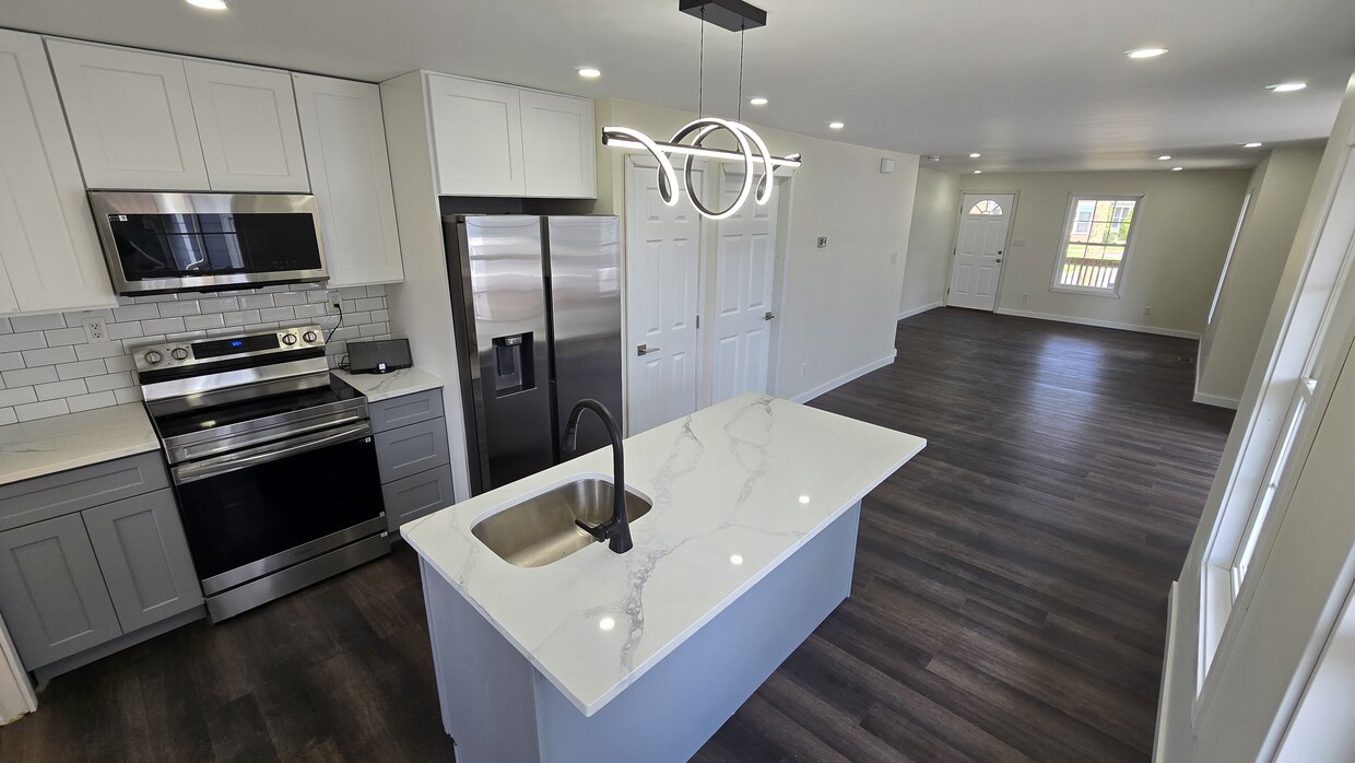 Foto principal - 33 Highland Ave