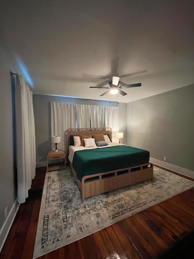 Building Photo - Fully Furnished Mid-Term Rental | All Utilities Included | Flexible 30-Day to 6-Month Stays