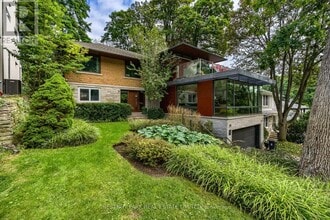 Building Photo - 16 Fallingbrook Woods
