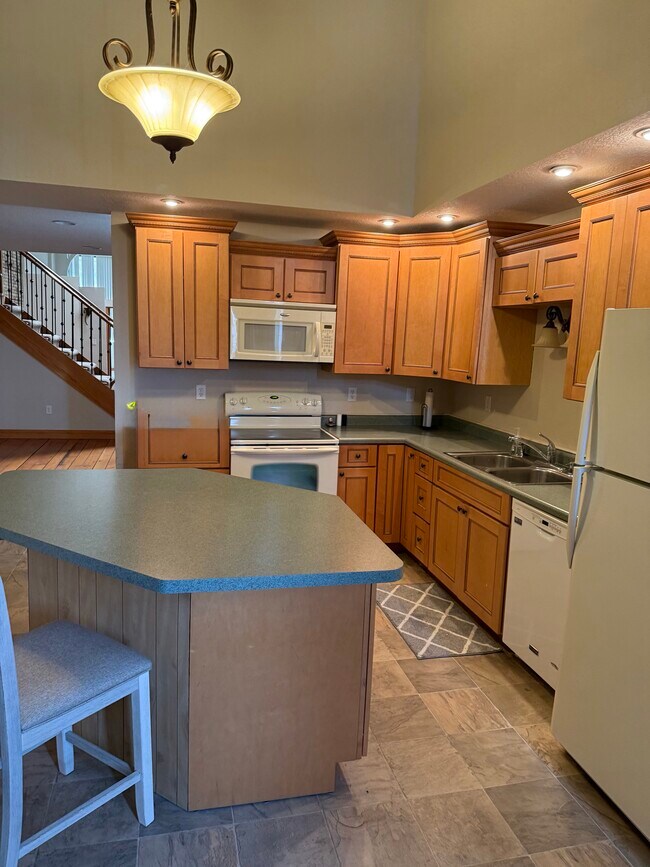 Foto del edificio - 419 E Grand Ave