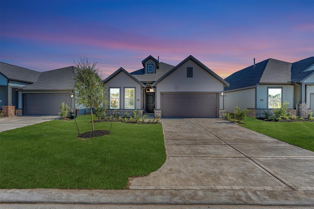 Foto principal - 16926 Tulip Row Ln