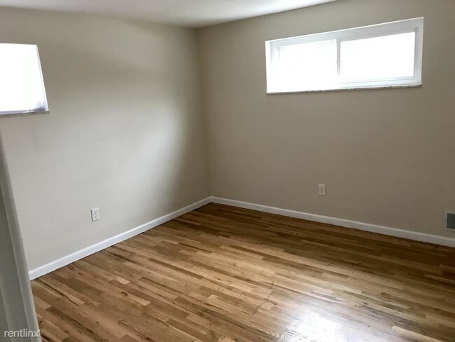 Building Photo - 3 br, 2 bath House - 1124 Carnahan Rd