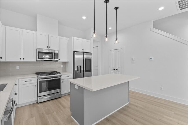 Building Photo - 3426 Bolin Rd