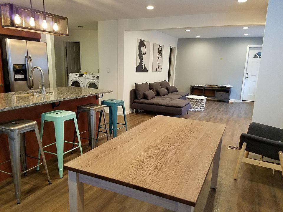 Foto del edificio - 107 Oak St