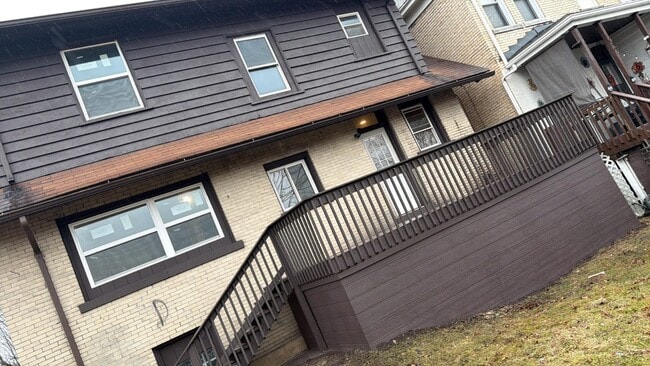 Building Photo - 500 Marwood Ave