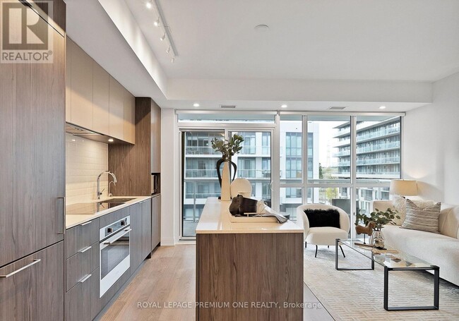 Building Photo - 65 Annie Craig Dr