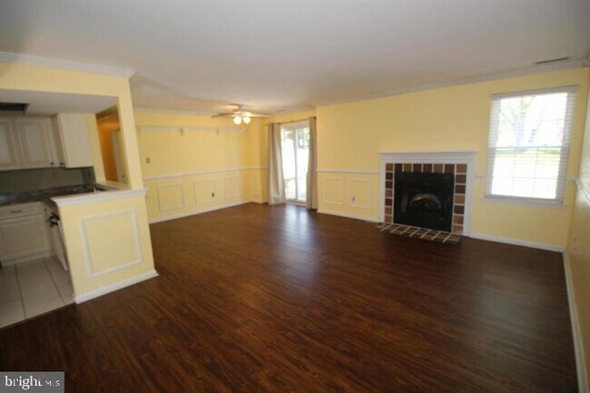 Building Photo - 681 Rose Hollow Dr