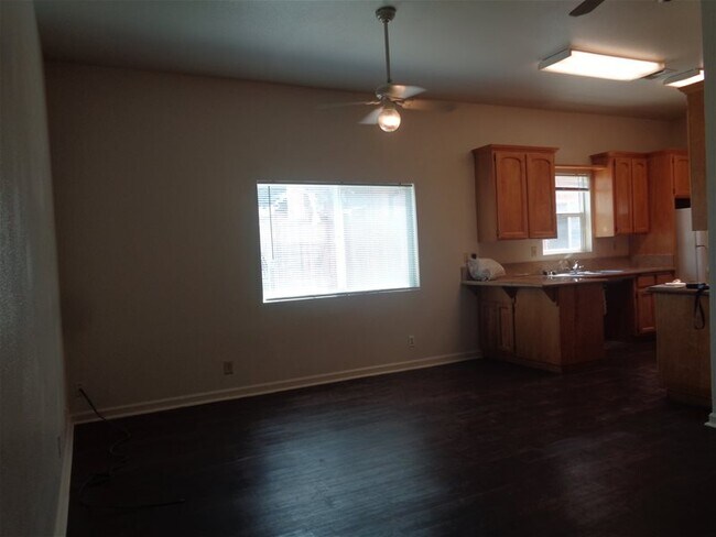 Foto del edificio - 275 Kentucky St