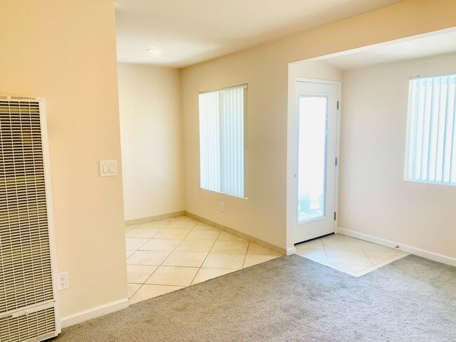 Building Photo - 1BD/1BA Mission Hills Apartment w/ 1-Car Garage! Only $2,095/mo~