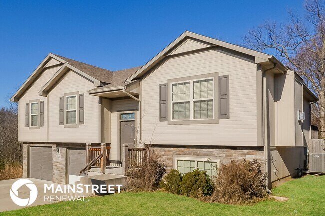 Foto del edificio - 18610 E 19th Ter Ct S