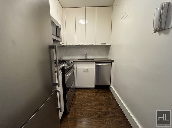 Foto del edificio - EAST 63 STREET